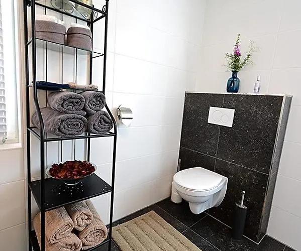 De Lakenvelder Bed & Breakfast 4*